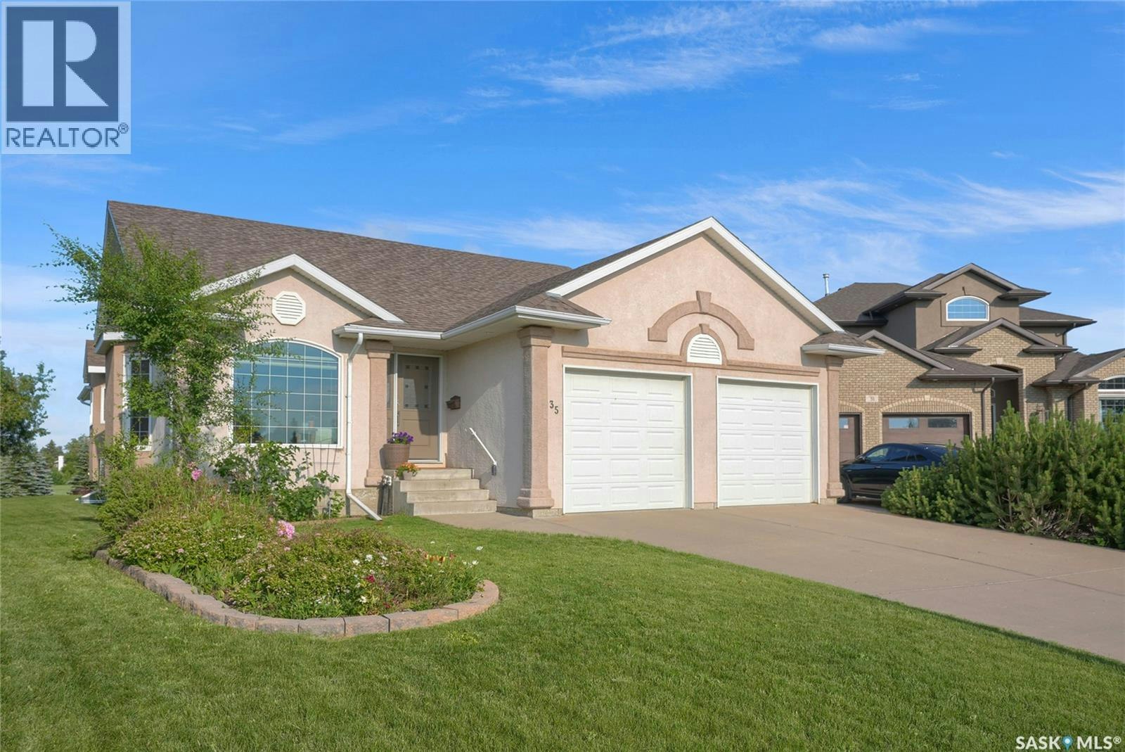 35 Marigold Crescent, Moose Jaw, SK, S6J 1L2