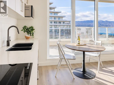615-3300 Lakeshore Road - 3