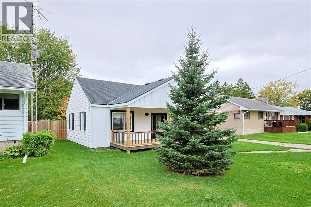 281 Hill Street, St. Clair, ON, N0N 1G0 - 3