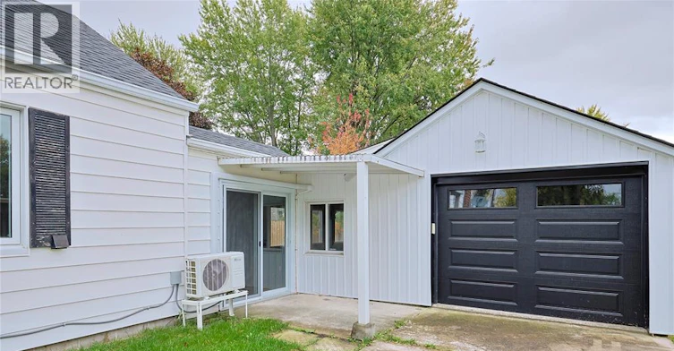 281 Hill Street, St. Clair, ON, N0N 1G0 - 6