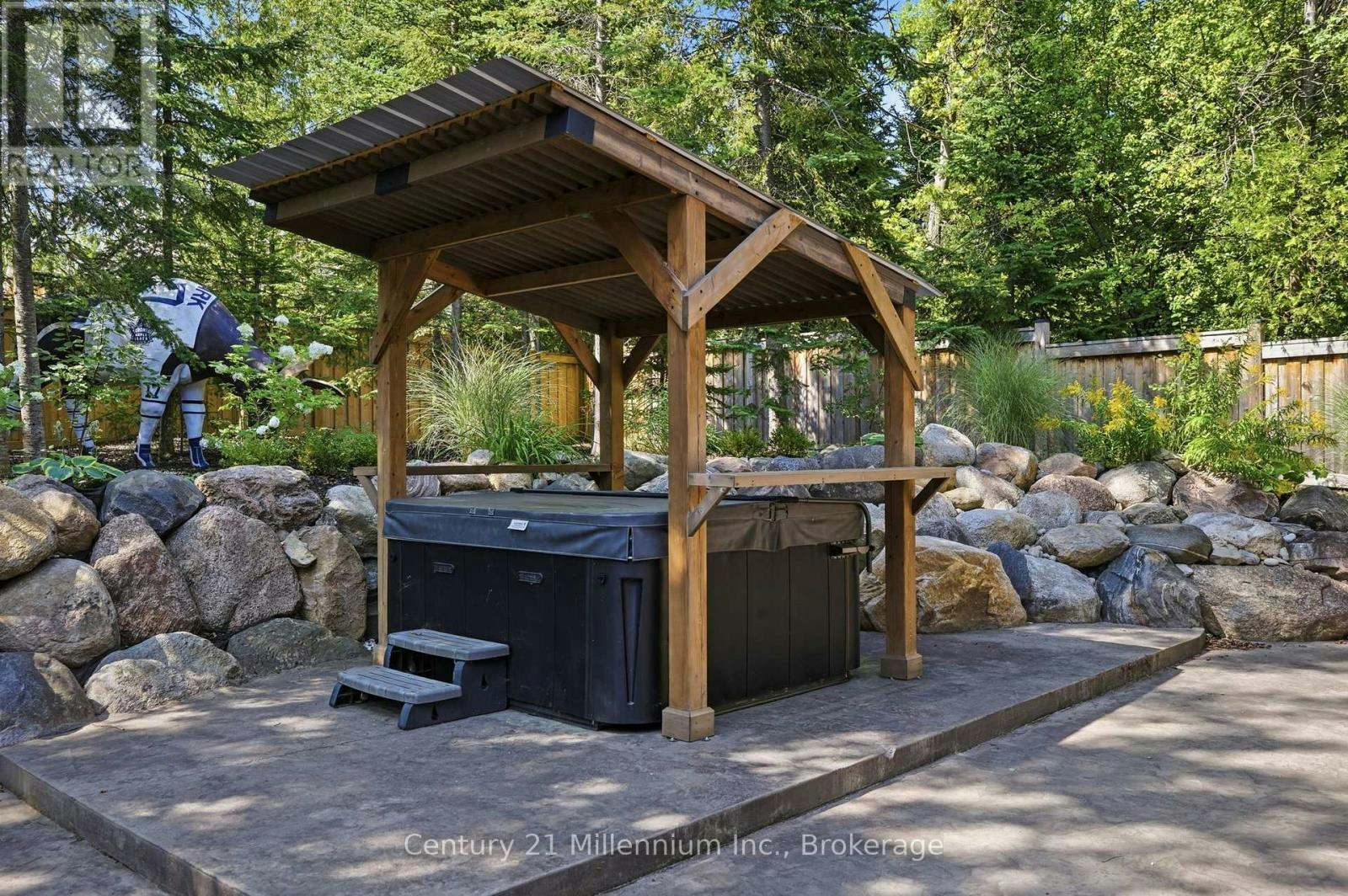 129 Blueski George Crescent, Blue Mountains, ON, L9Y 0S9 - 45