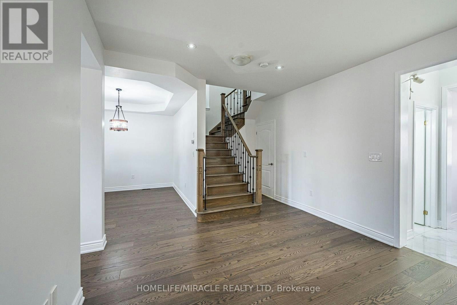 UPPER-354 Panhellenic Drive, Mississauga, ON, L5W 0B9 - 9