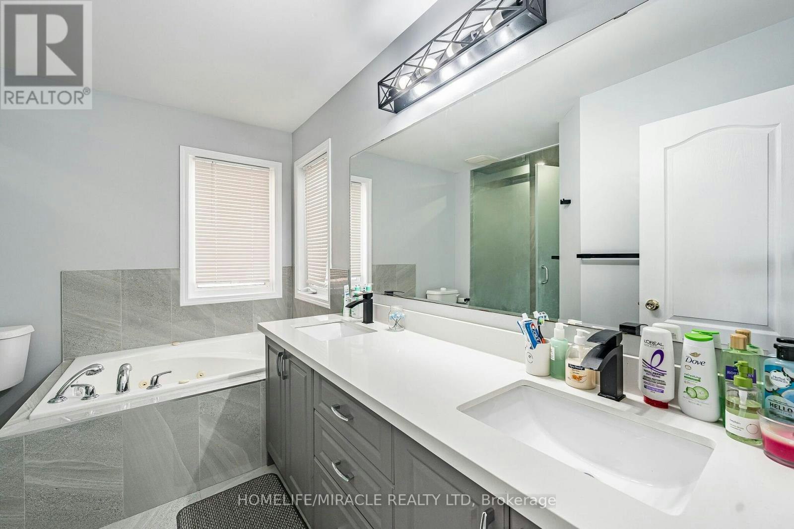 UPPER-354 Panhellenic Drive, Mississauga, ON, L5W 0B9 - 28