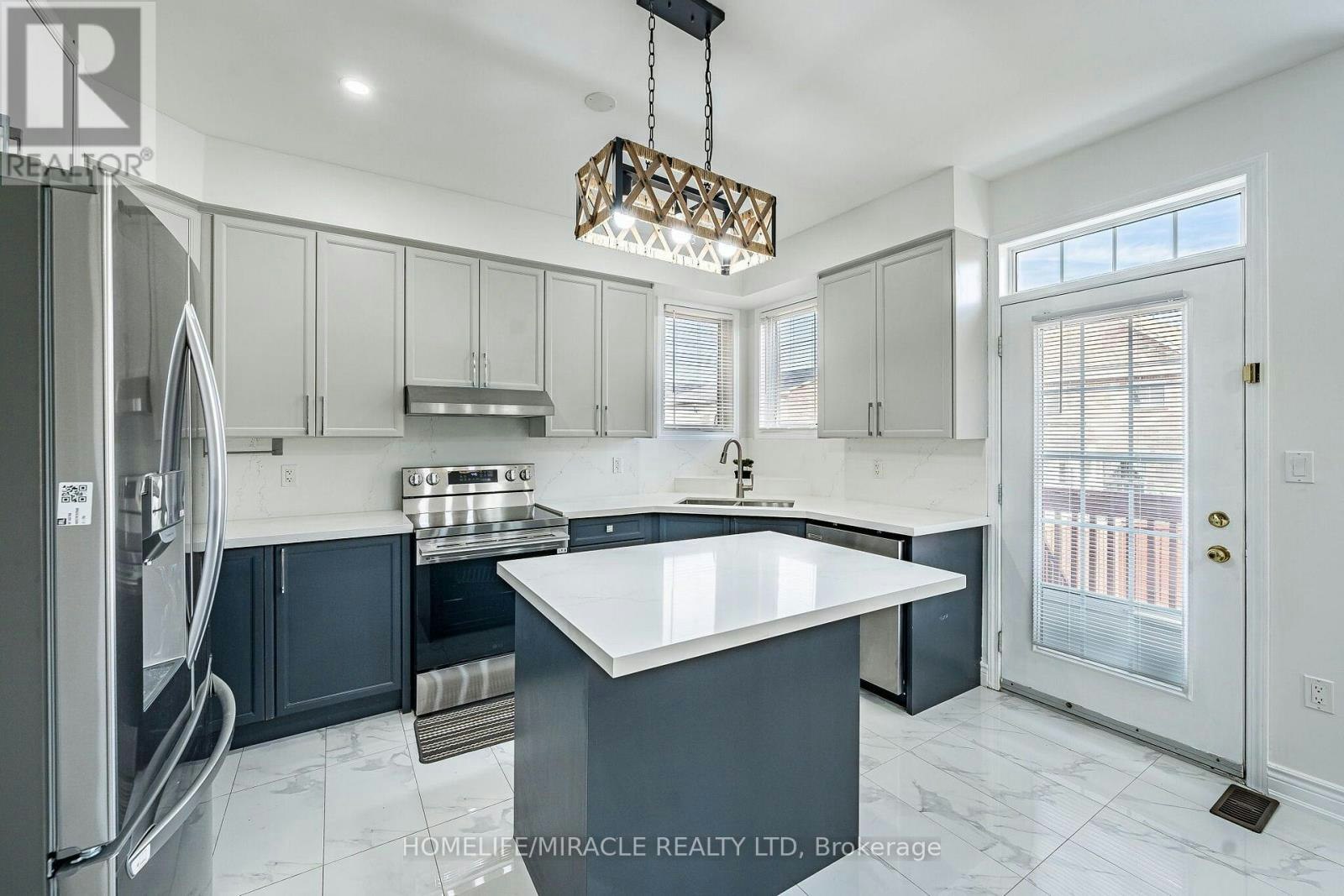 UPPER-354 Panhellenic Drive, Mississauga, ON, L5W 0B9 - 13