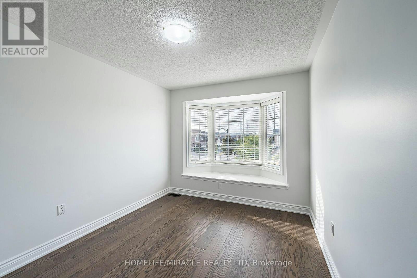 UPPER-354 Panhellenic Drive, Mississauga, ON, L5W 0B9 - 32