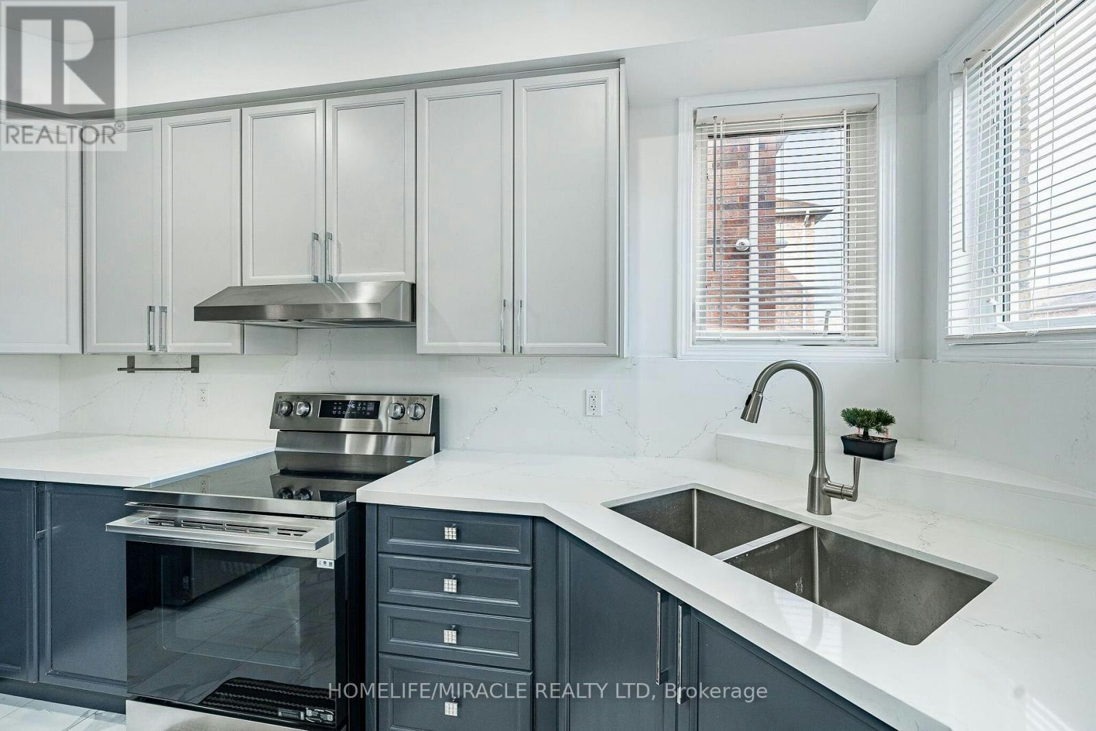 UPPER-354 Panhellenic Drive, Mississauga, ON, L5W 0B9 - 14