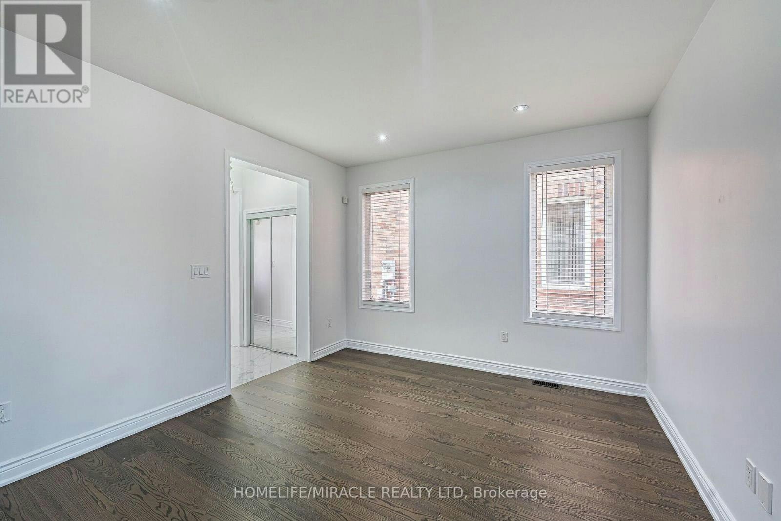 UPPER-354 Panhellenic Drive, Mississauga, ON, L5W 0B9 - 7