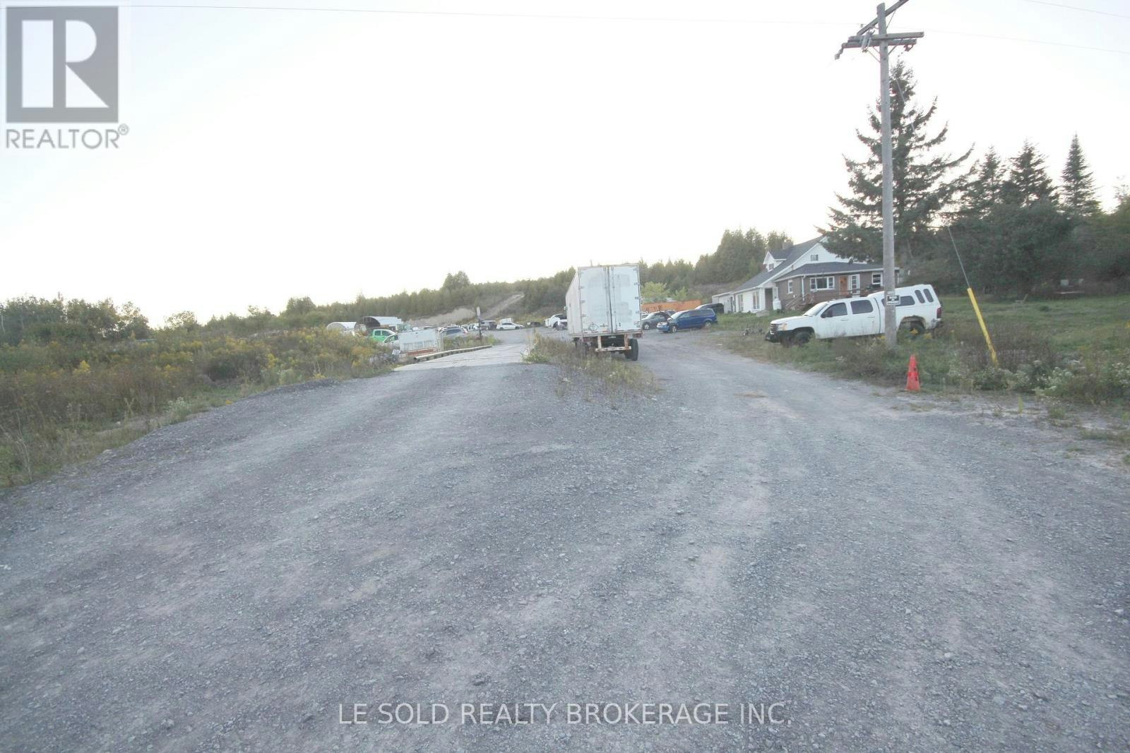MIDDLE UNIT-2420 Providence Line, Otonabee-South Monaghan, ON, K9J 6X8 - 2
