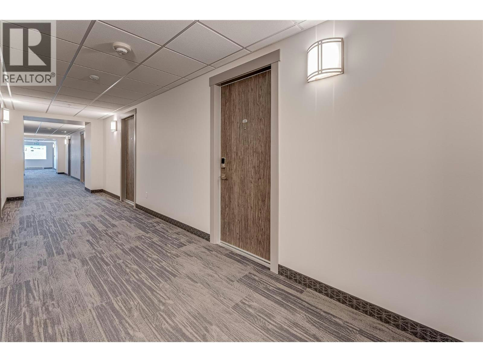 321-2555 Lakeshore Road - 4
