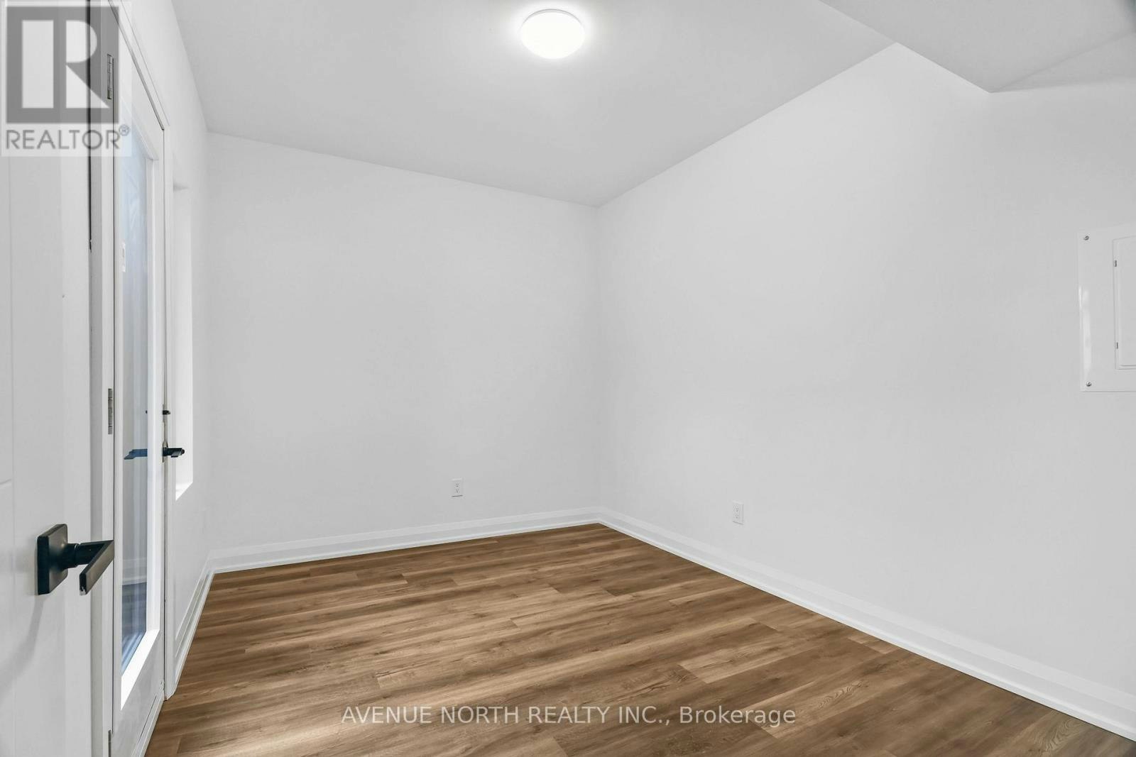201-436 Athlone Avenue, Ottawa, ON, K1Z 5M7 - 6
