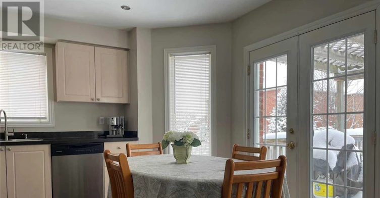 22 Mckenzie Crescent, Barrie, ON, L4N 5R6 - 3