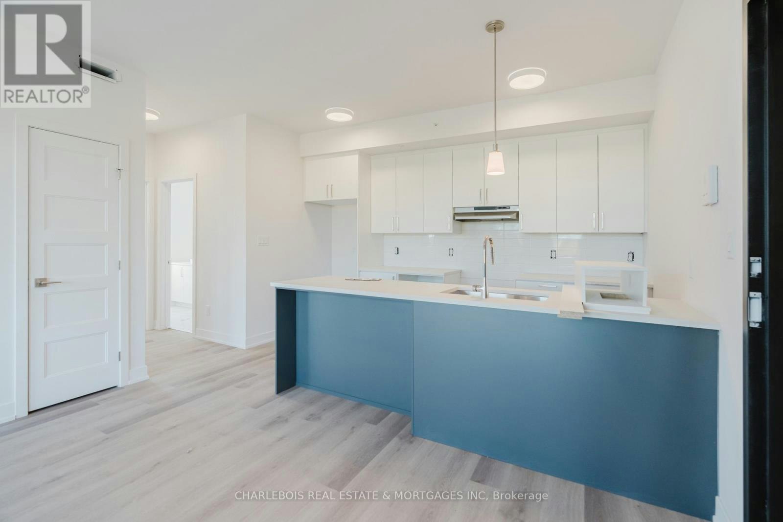D-830 St Laurent Boulevard, Ottawa, ON, K1K 3A9 - 12