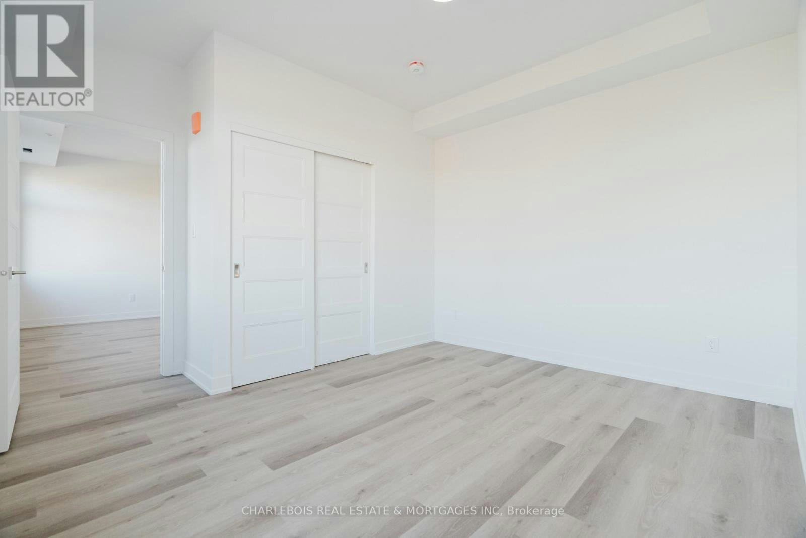 D-830 St Laurent Boulevard, Ottawa, ON, K1K 3A9 - 19