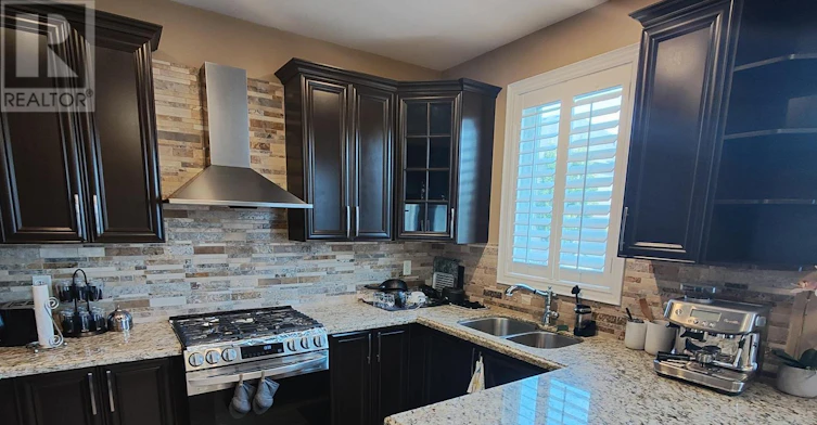 21 Bowkett Drive, Richmond Hill, ON, L4E 0J7 - 2