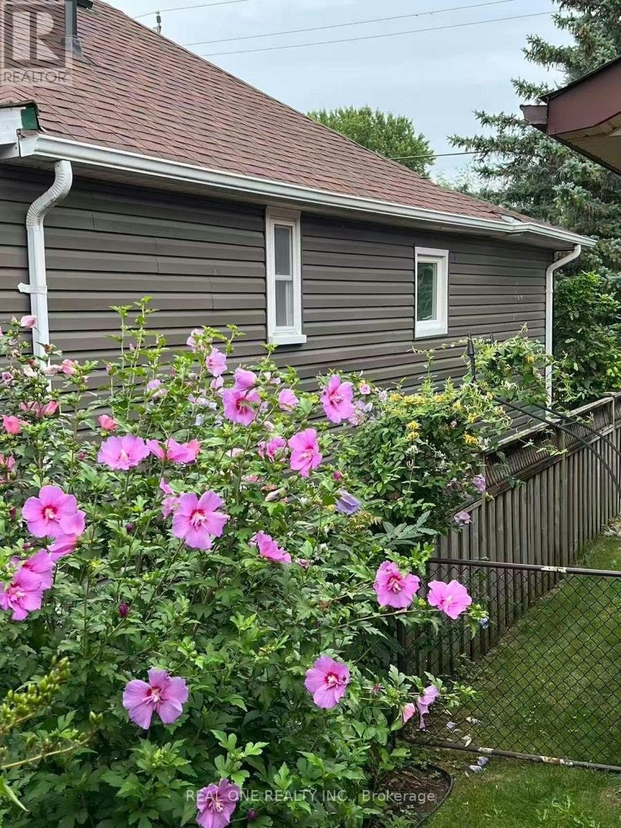 84 Riverglen Drive, Georgina, ON, L4P 2R1 - 10