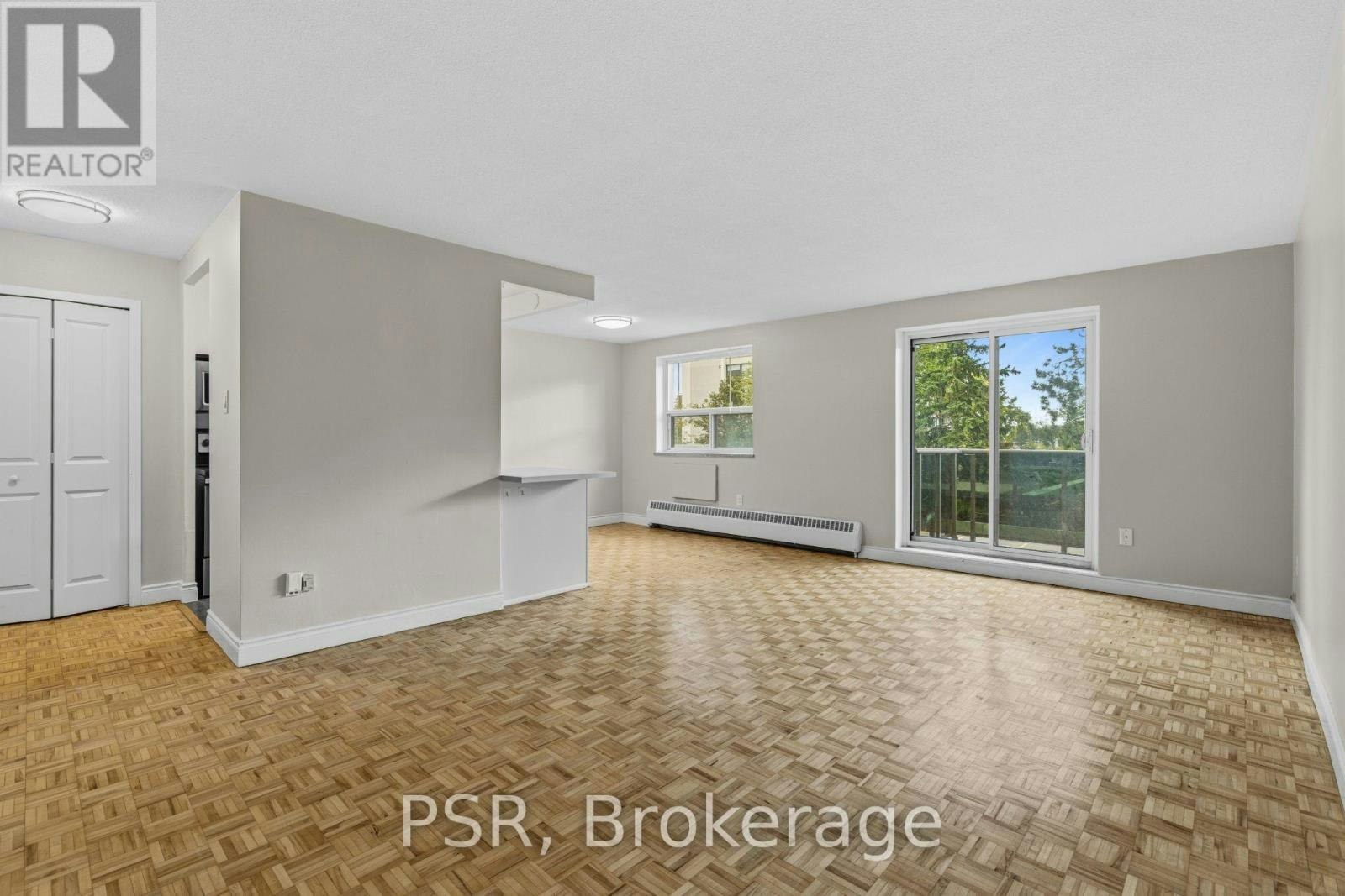 201-2300 Marine Drive, Oakville, ON, L6L 1C3