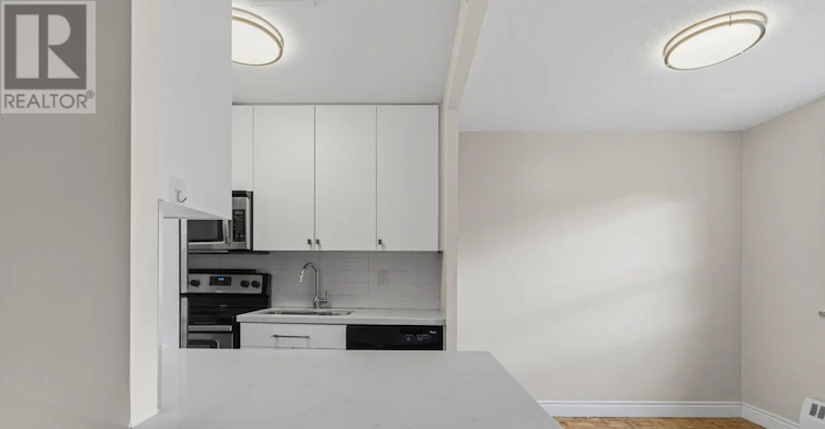 201-2300 Marine Drive, Oakville, ON, L6L 1C3 - 5