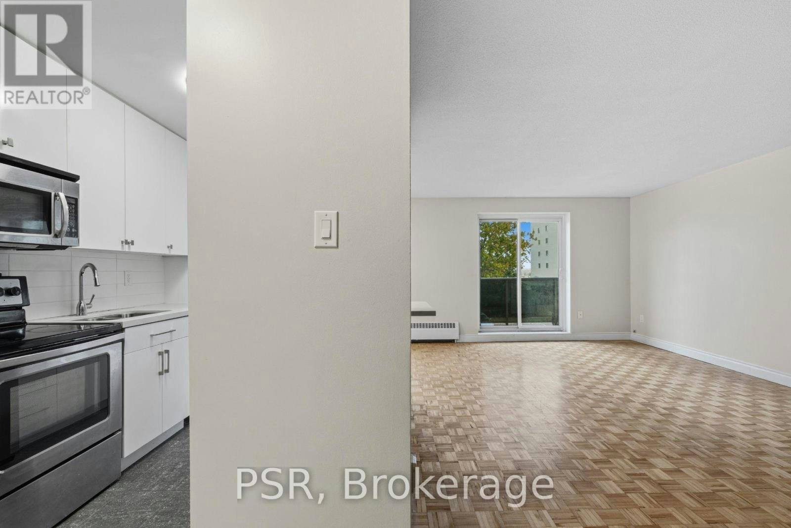 201-2300 Marine Drive, Oakville, ON, L6L 1C3 - 2