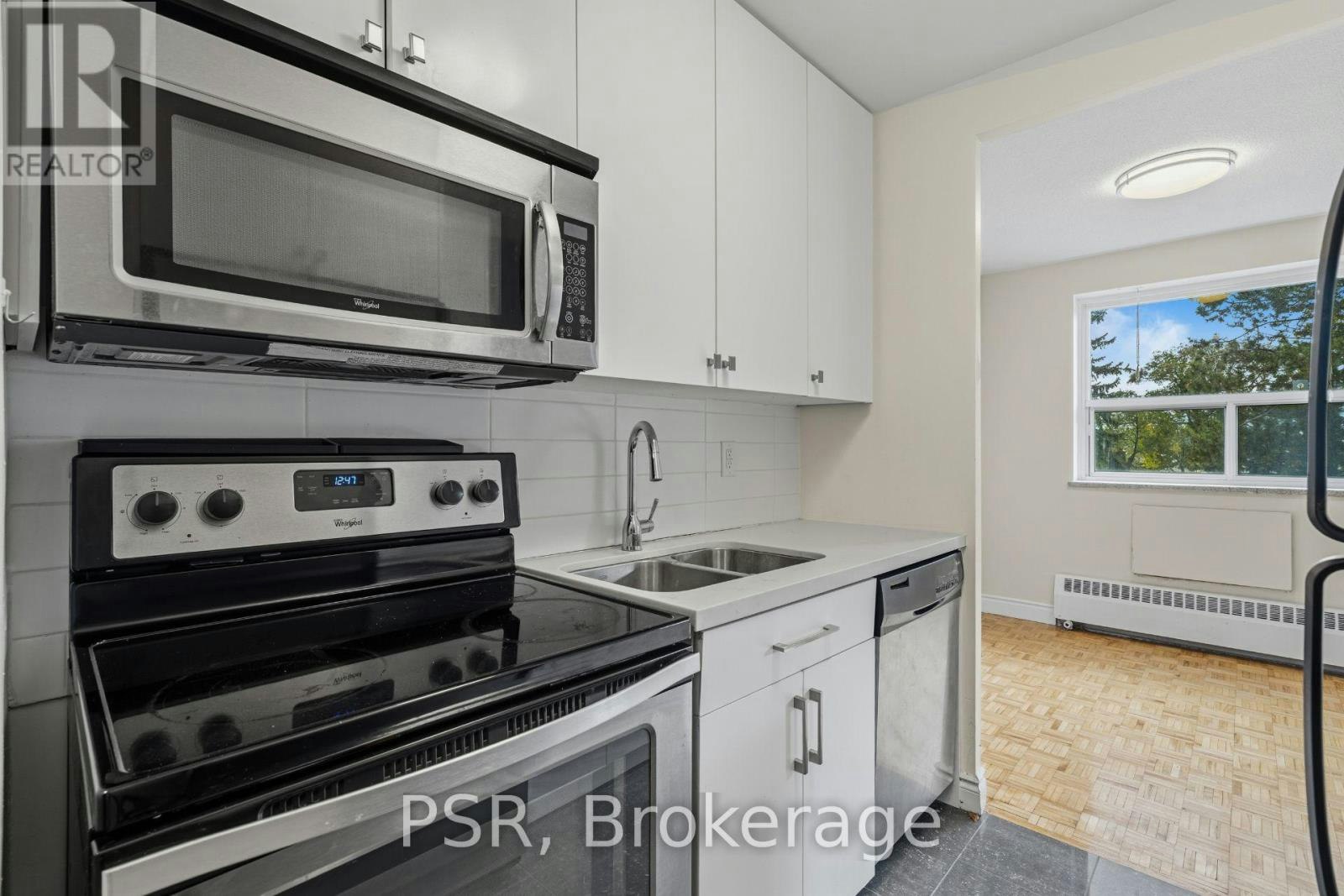 201-2300 Marine Drive, Oakville, ON, L6L 1C3 - 3