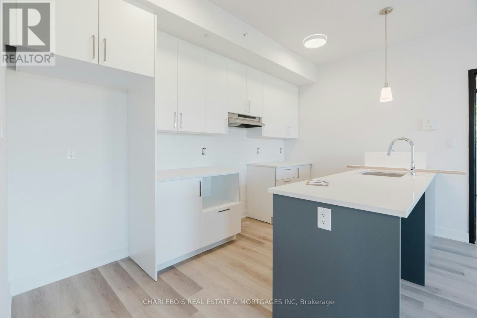 C-830 St Laurent Boulevard, Ottawa, ON, K1K 3A9 - 11