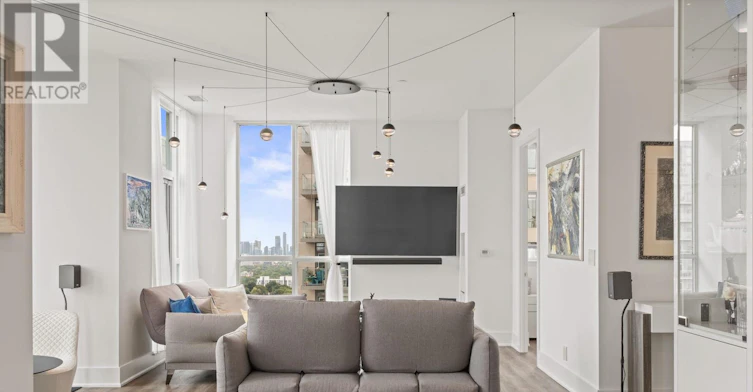 1486 Bathurst Street, Toronto, ON, M5P 3G9 - 14