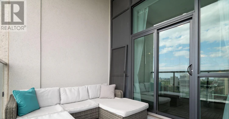1486 Bathurst Street, Toronto, ON, M5P 3G9 - 41
