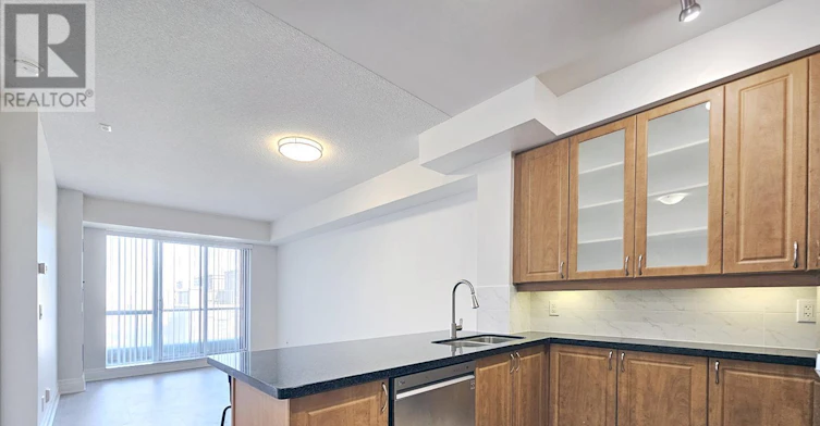 401-1 Upper Duke Crescent, Markham, ON, L6G 0B6 - 6