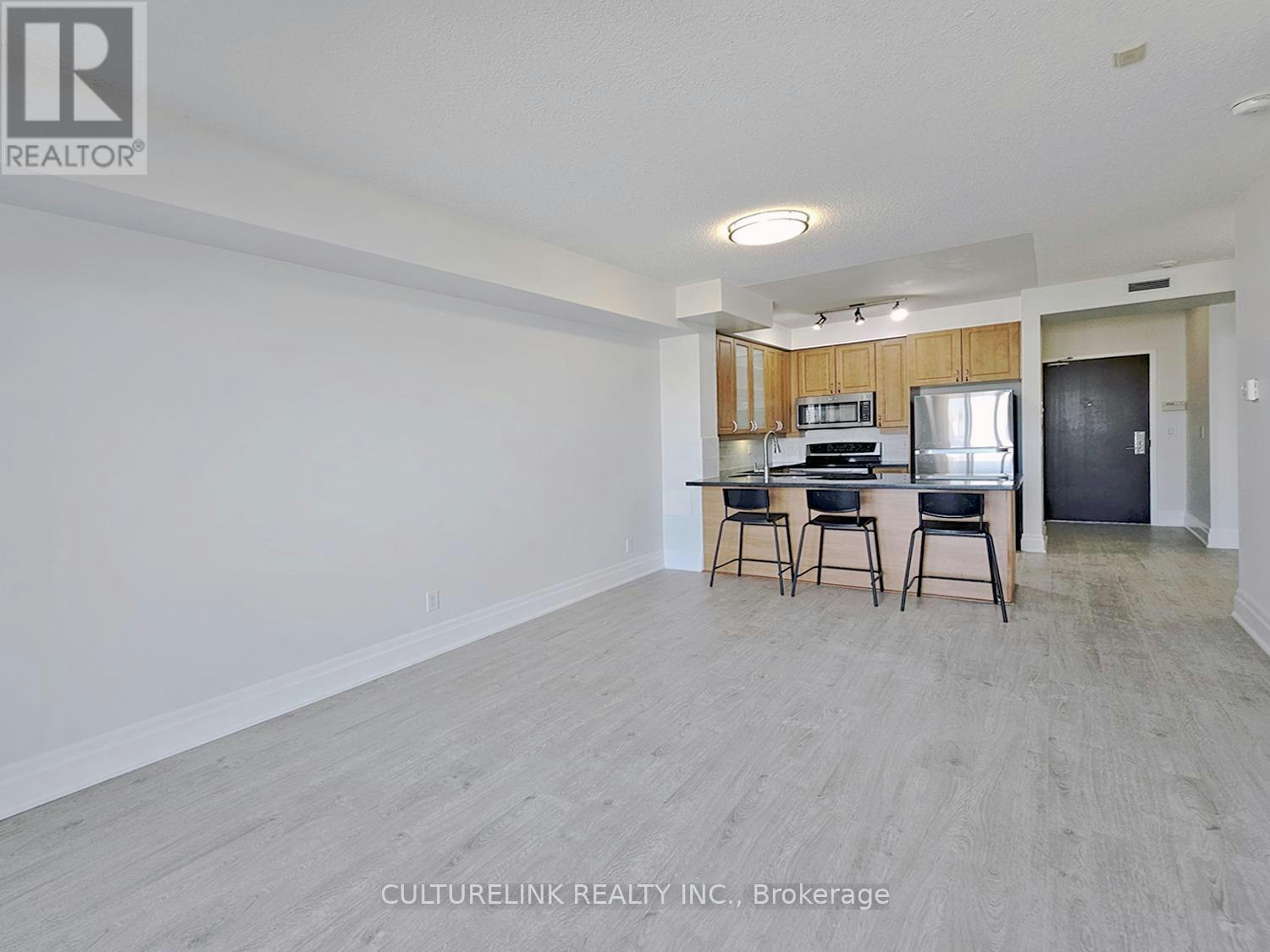 401-1 Upper Duke Crescent, Markham, ON, L6G 0B6 - 9