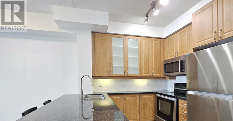 401-1 Upper Duke Crescent, Markham, ON, L6G 0B6 - 5