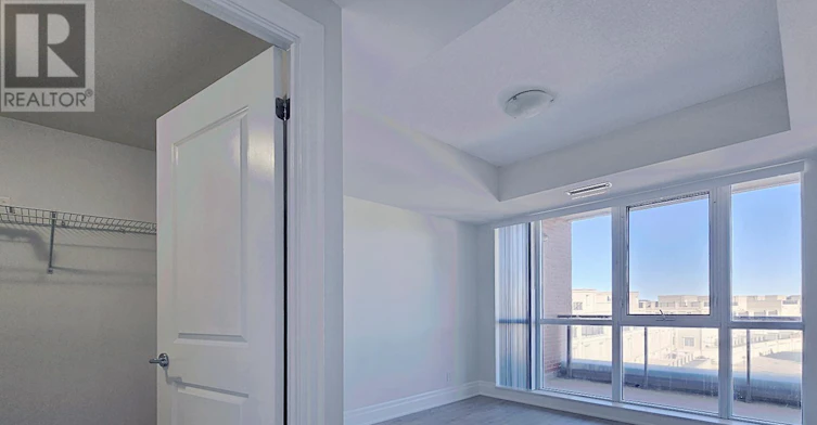 401-1 Upper Duke Crescent, Markham, ON, L6G 0B6 - 10