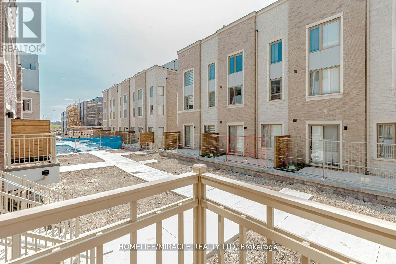 5-11 Honeycrisp Crescent, Vaughan, ON, L4K 0N6 - 22