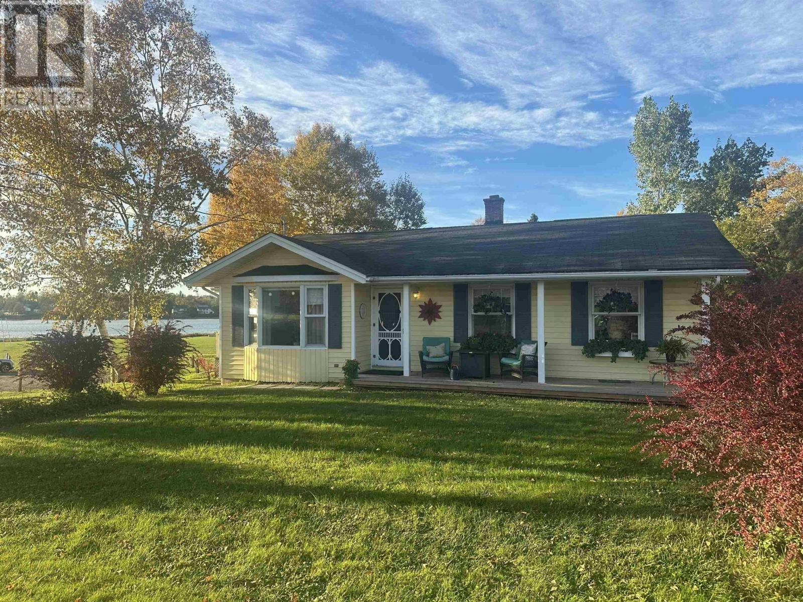 301 Queen Elizabeth North, Charlottetown, PE, C1A 3B4