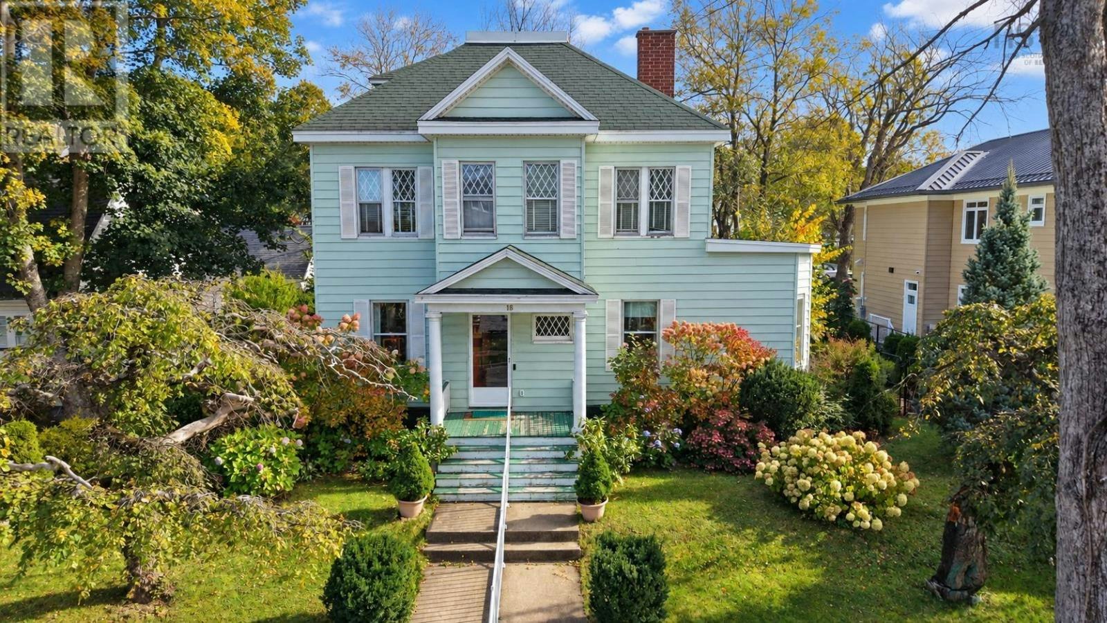 18 Park Street, Sydney, NS, B1P 4W4