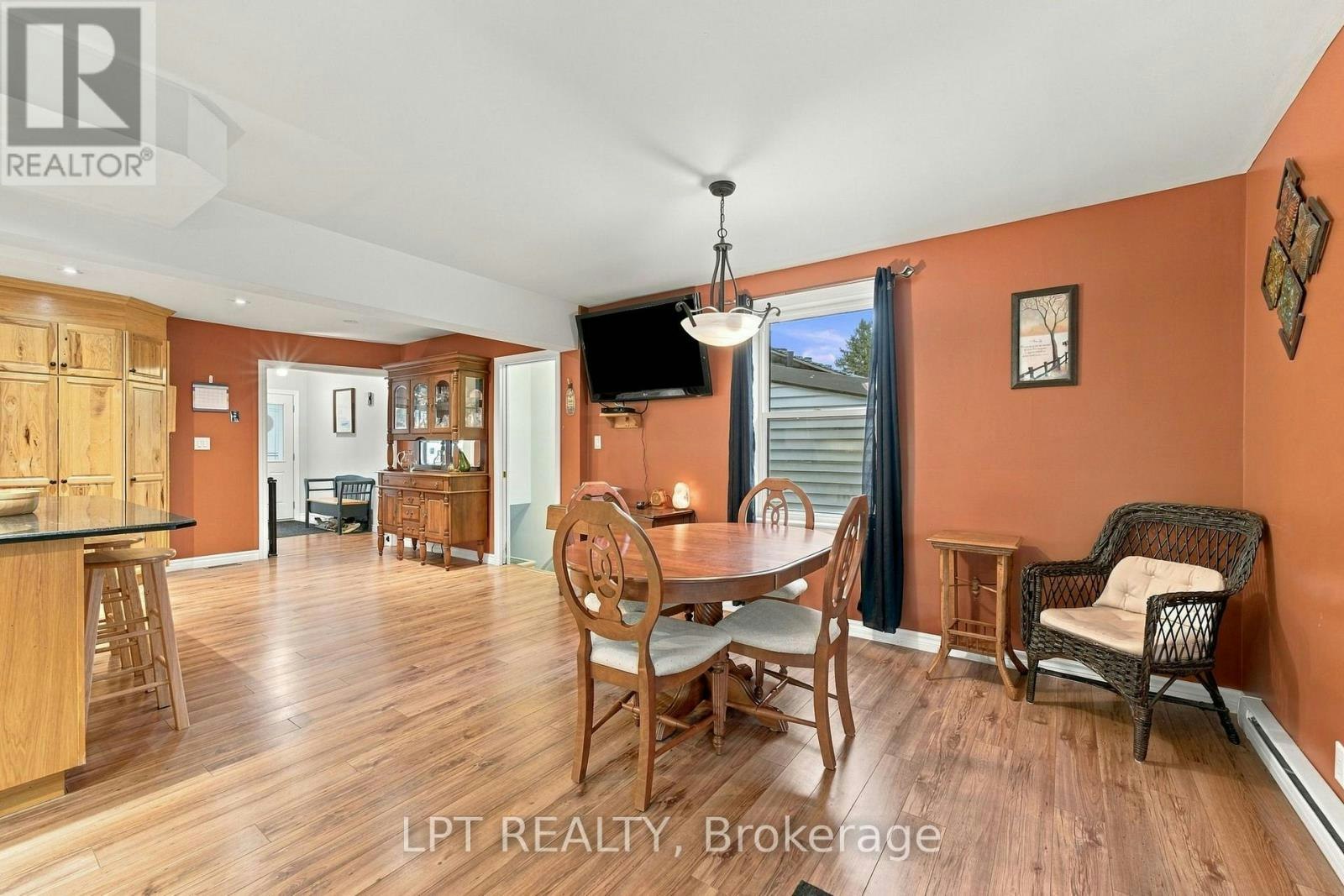 254 Victoria Street, North Middlesex, ON, N0M 2K0 - 19