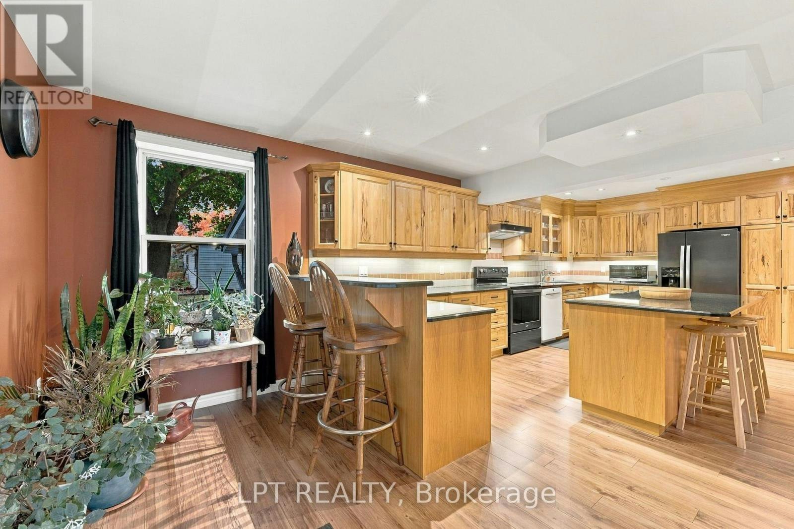 254 Victoria Street, North Middlesex, ON, N0M 2K0 - 17