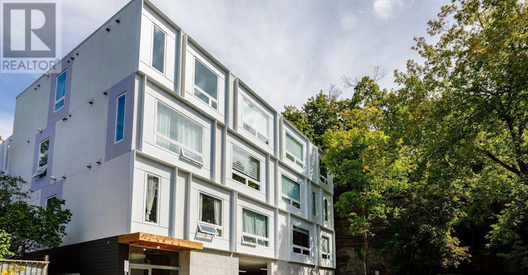 401-22 Perkins Street, Ottawa, ON, K1R 7G5