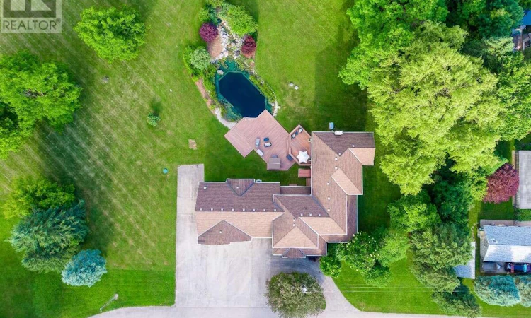 1313 Queens Bush Road