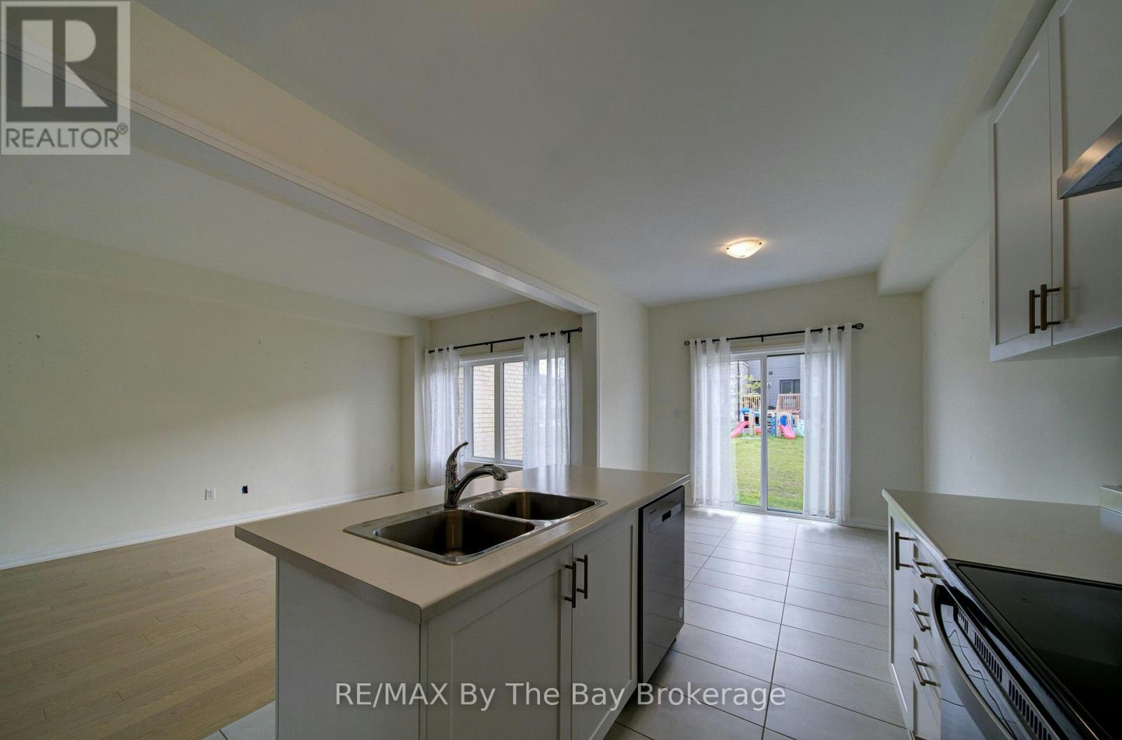 73 Federica Crescent, Wasaga Beach, ON, L9Z 0N5 - 17