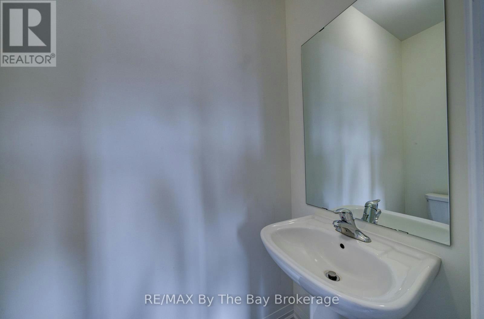 73 Federica Crescent, Wasaga Beach, ON, L9Z 0N5 - 6