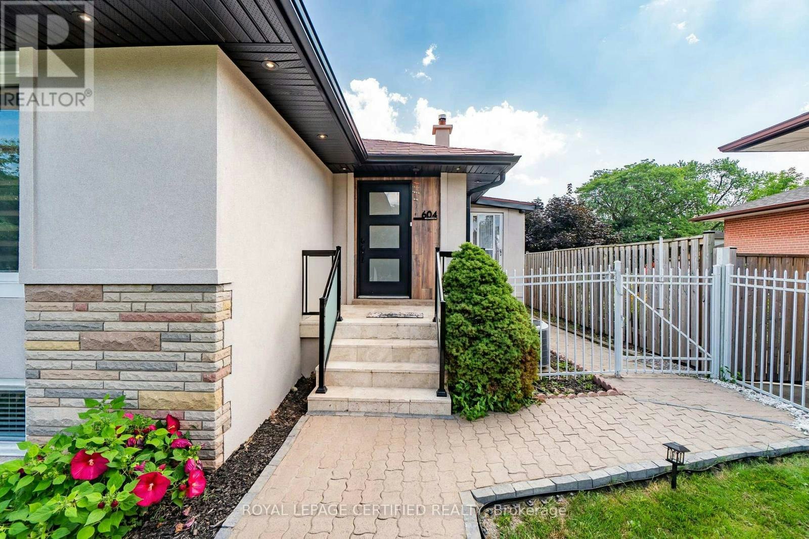 MAIN-604 Wildwood Drive, Oakville, ON, L6K 1V3 - 6
