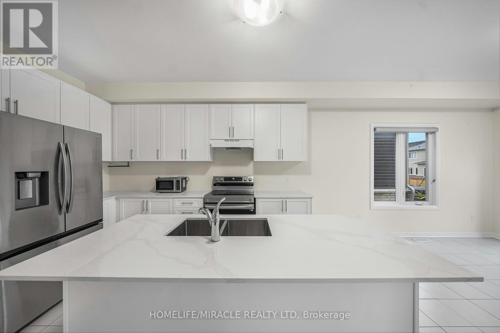107 Oakmont Drive, Loyalist, ON, K0H 1G0 - 7