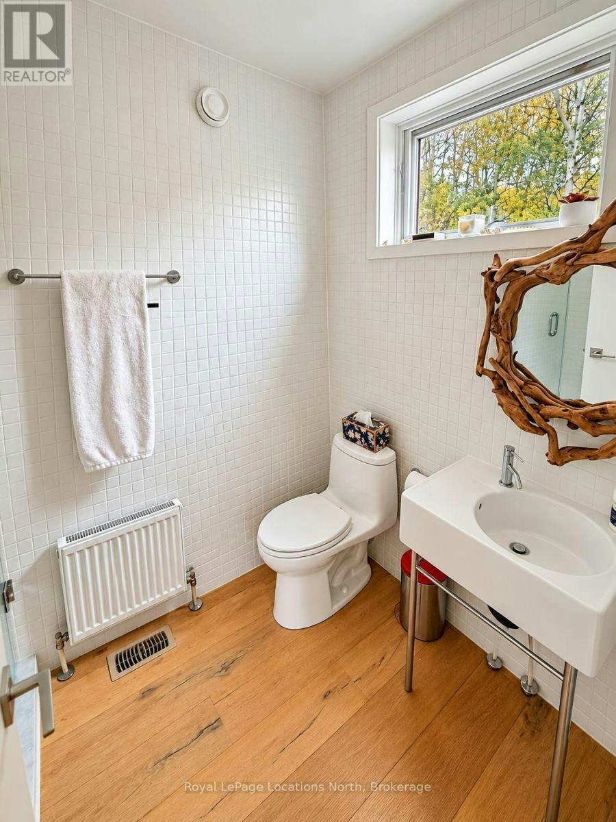 21 Buckingham Boulevard, Clearview, ON, L9Y 3Y9 - 23
