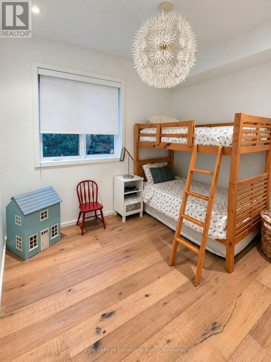 21 Buckingham Boulevard, Clearview, ON, L9Y 3Y9 - 15