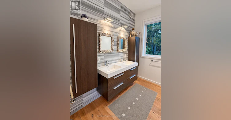 21 Buckingham Boulevard, Clearview, ON, L9Y 3Y9 - 12