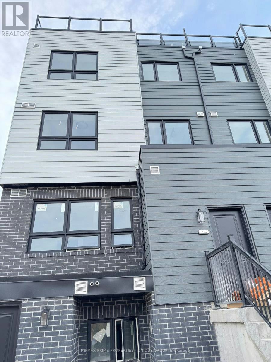 102-1 Comely Way, Markham, ON, L3R 2L8 - 2