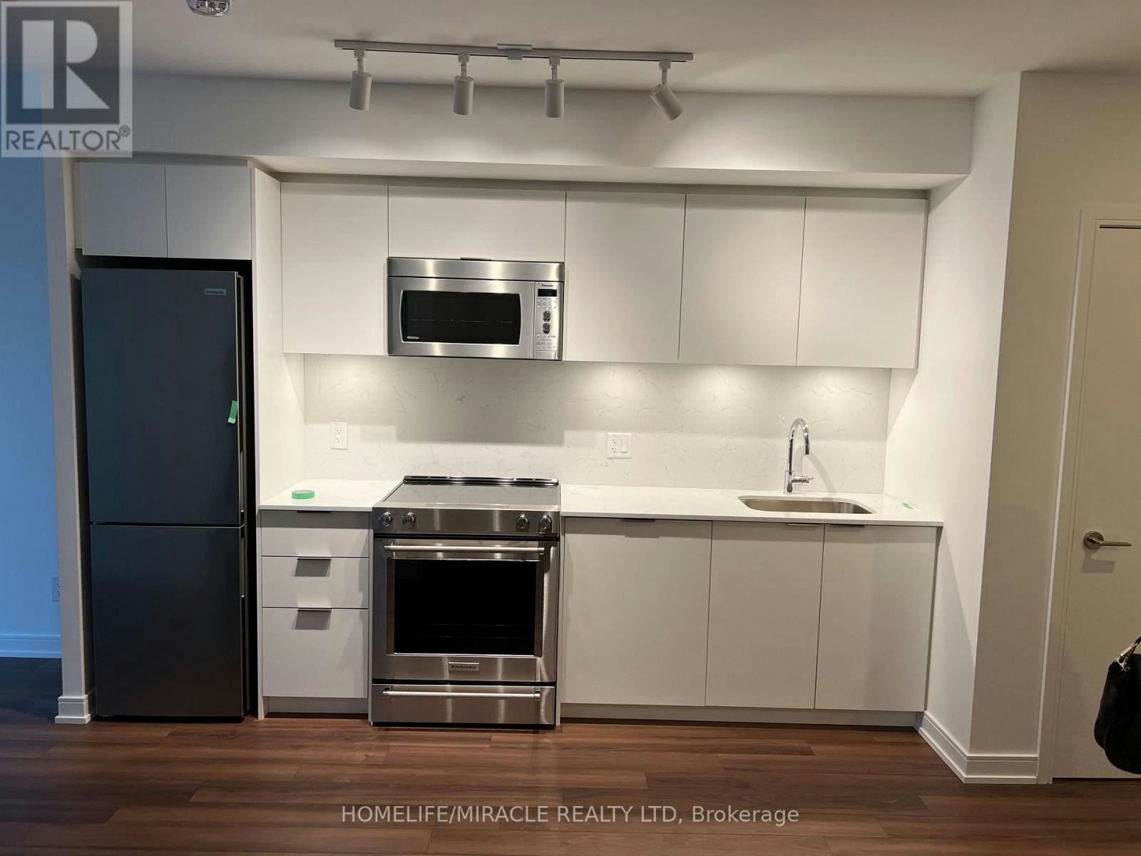 30 Samuel Wood Way N, Toronto, ON, M9B 0C9 - 5