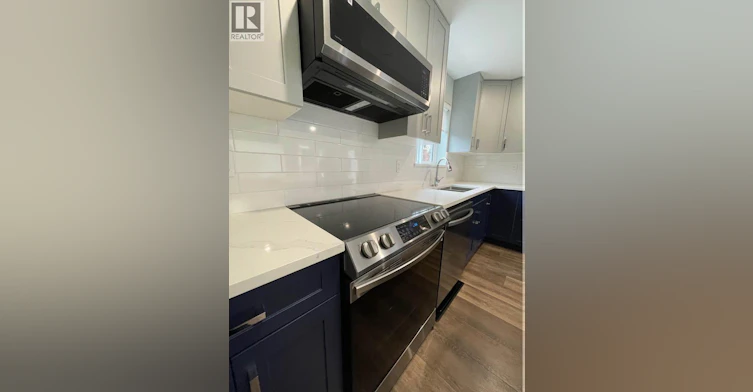3-165 W 17th Avenue, Vancouver, BC, V5Y 1Z7 - 4