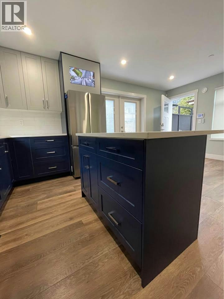 3-165 W 17th Avenue, Vancouver, BC, V5Y 1Z7 - 3