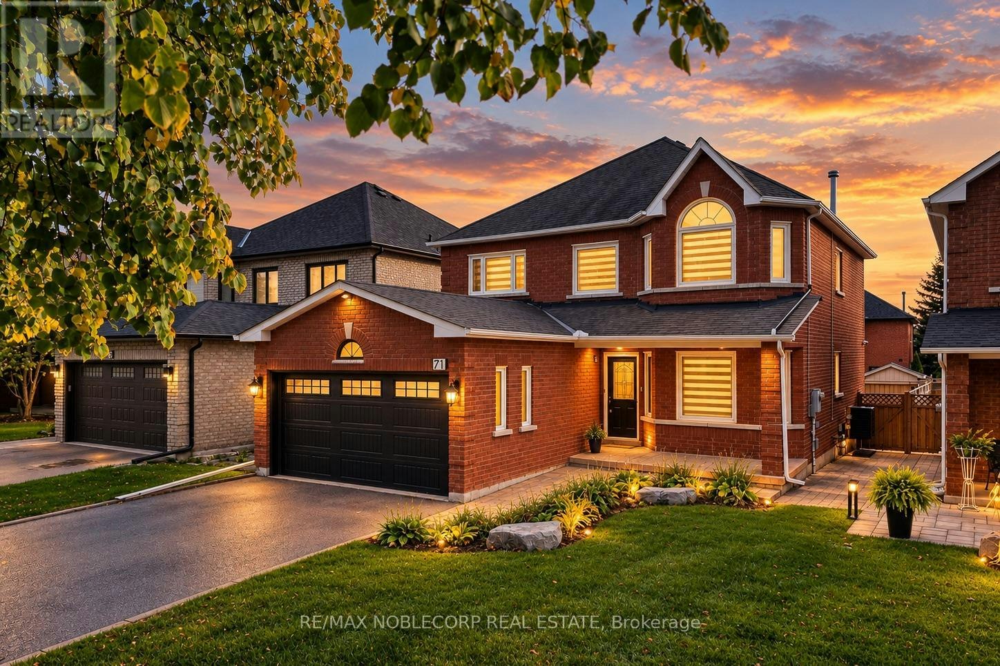 71 Castlepoint Drive, Vaughan, ON, L4H 1B8