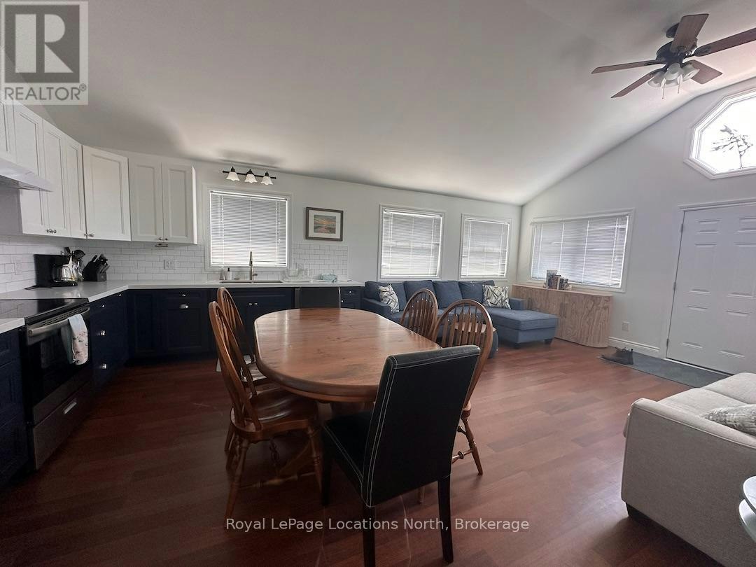 201 Shore Lane, Wasaga Beach, ON, L9Z 2J3 - 6